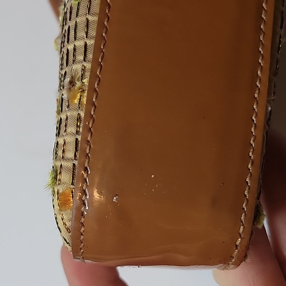 Tess Loriani Milano Envelope Style Shoulder Bag- Tan and Brown Floral? - Picture 6 of 10